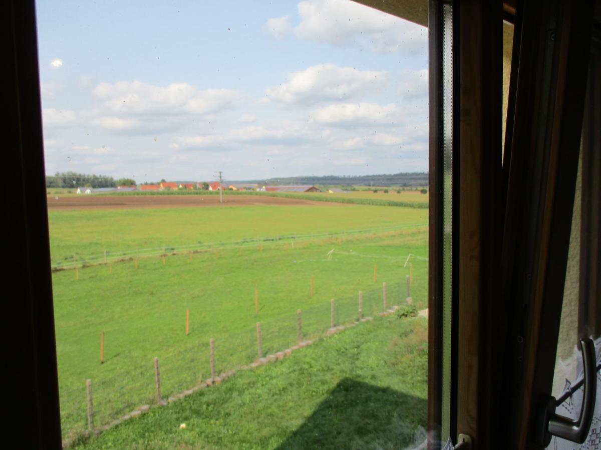Ferienwohnung Roesch Feuchtwangen Extérieur photo